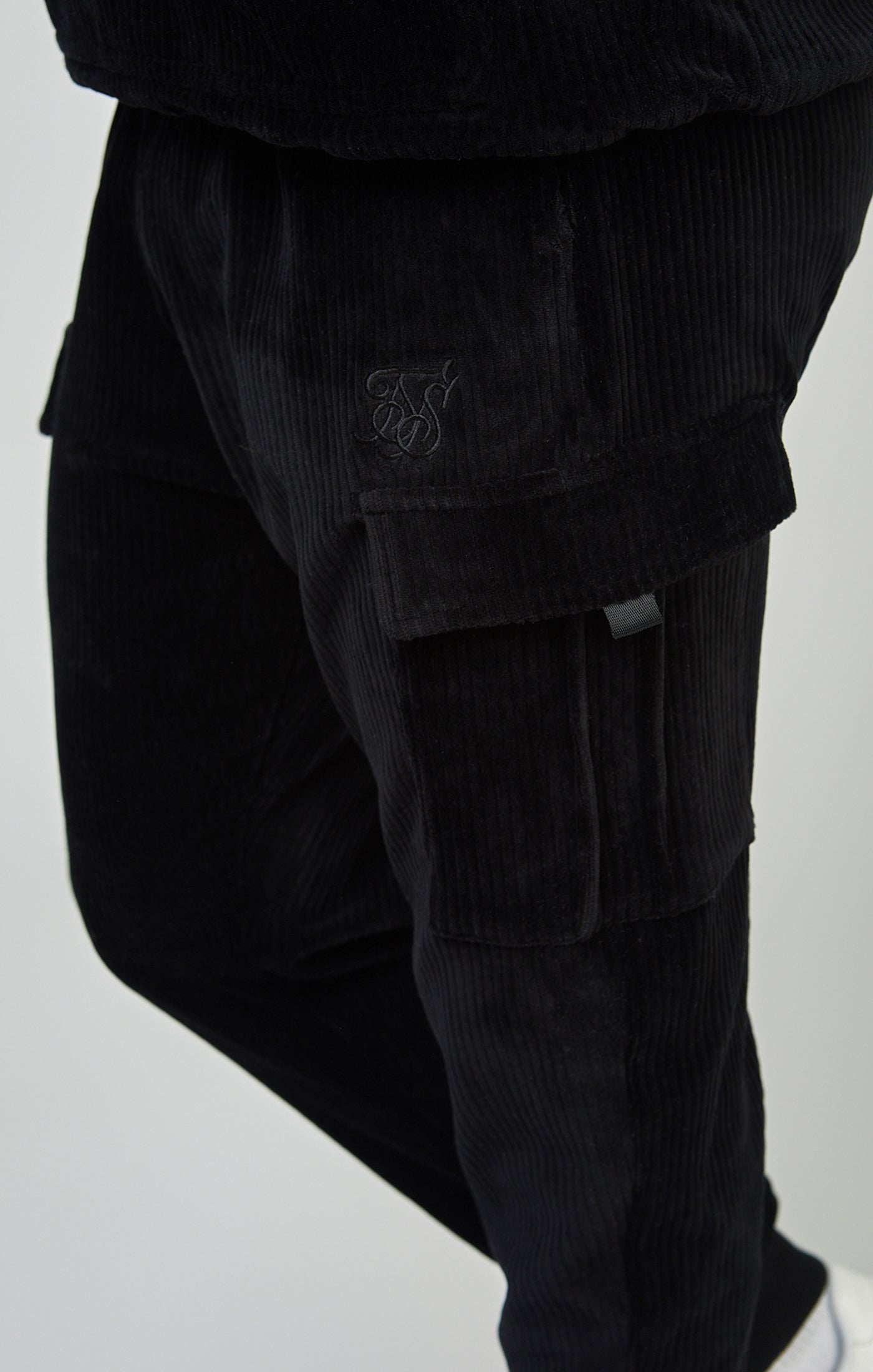 Load image into Gallery viewer, Black Corduroy Cargo Joggers (5)