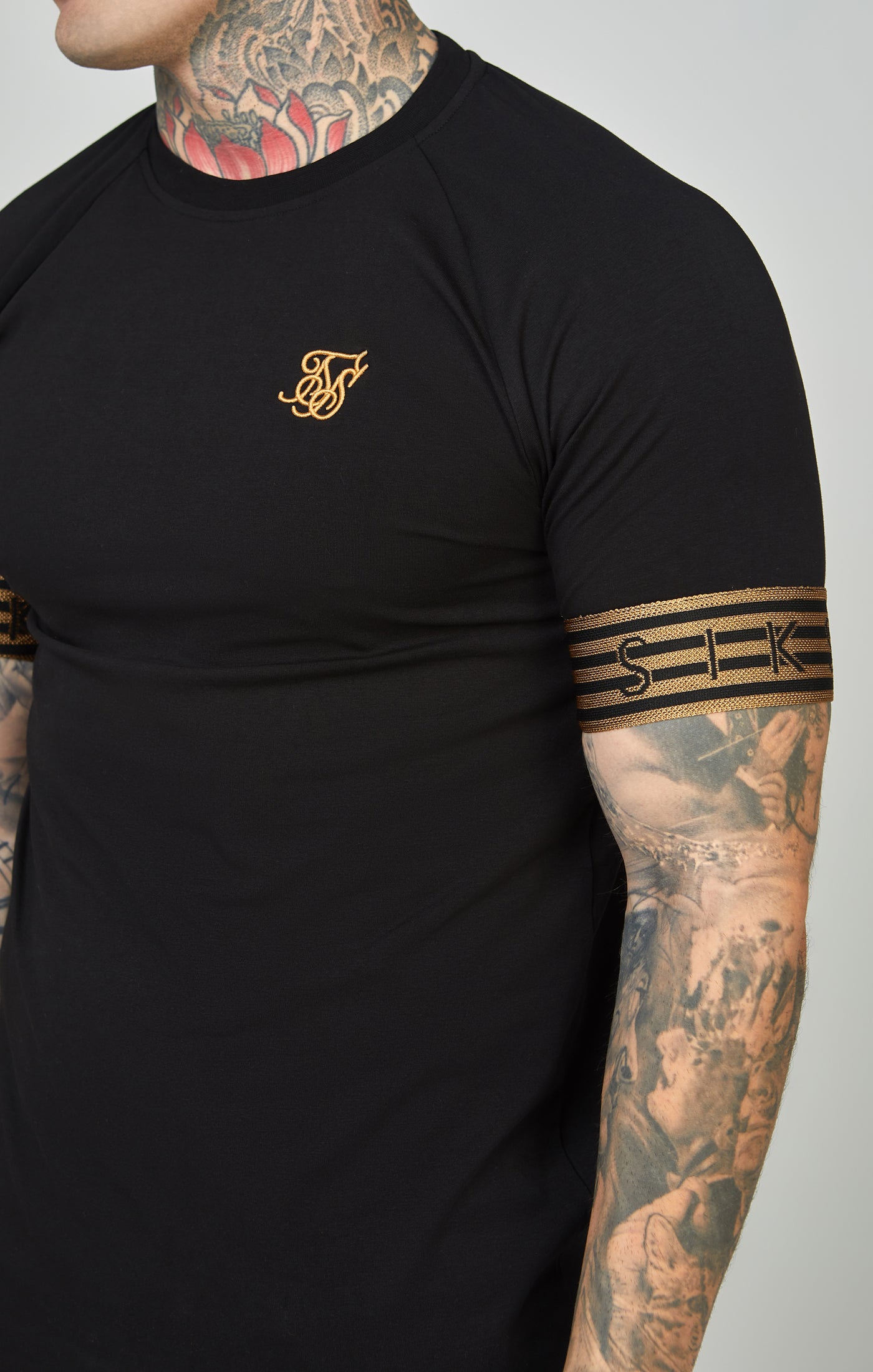 Load image into Gallery viewer, Black, Gold Knitted Elastic Cuffed T-Shirt (1)