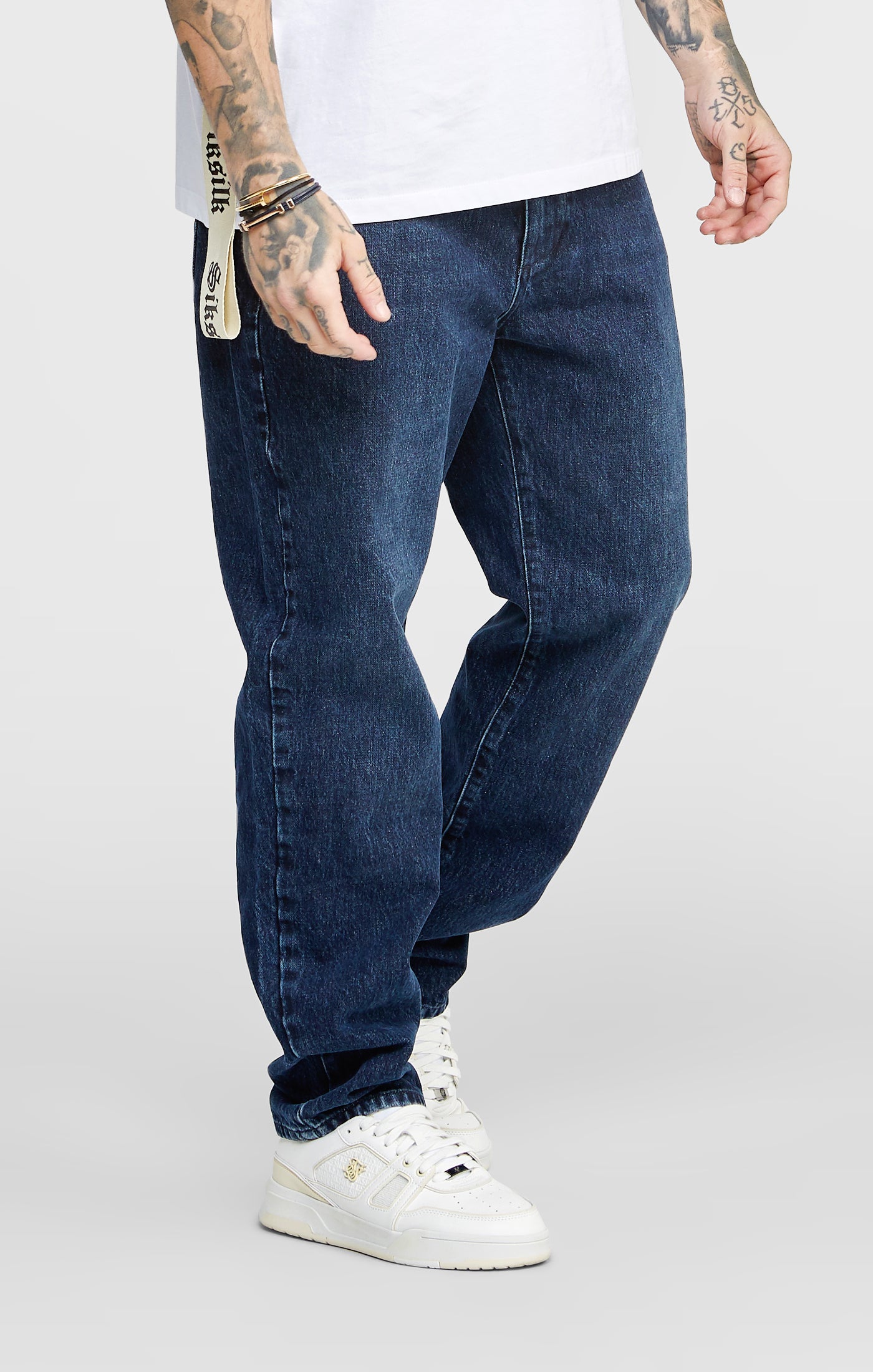 Load image into Gallery viewer, Black Relaxed Denims