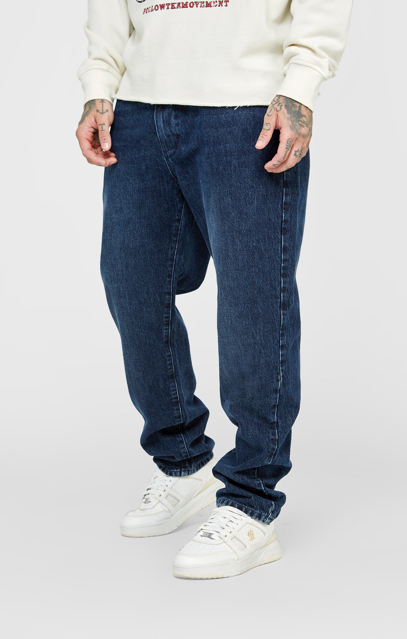 Load image into Gallery viewer, Blue Wash Relaxed Denim Jean