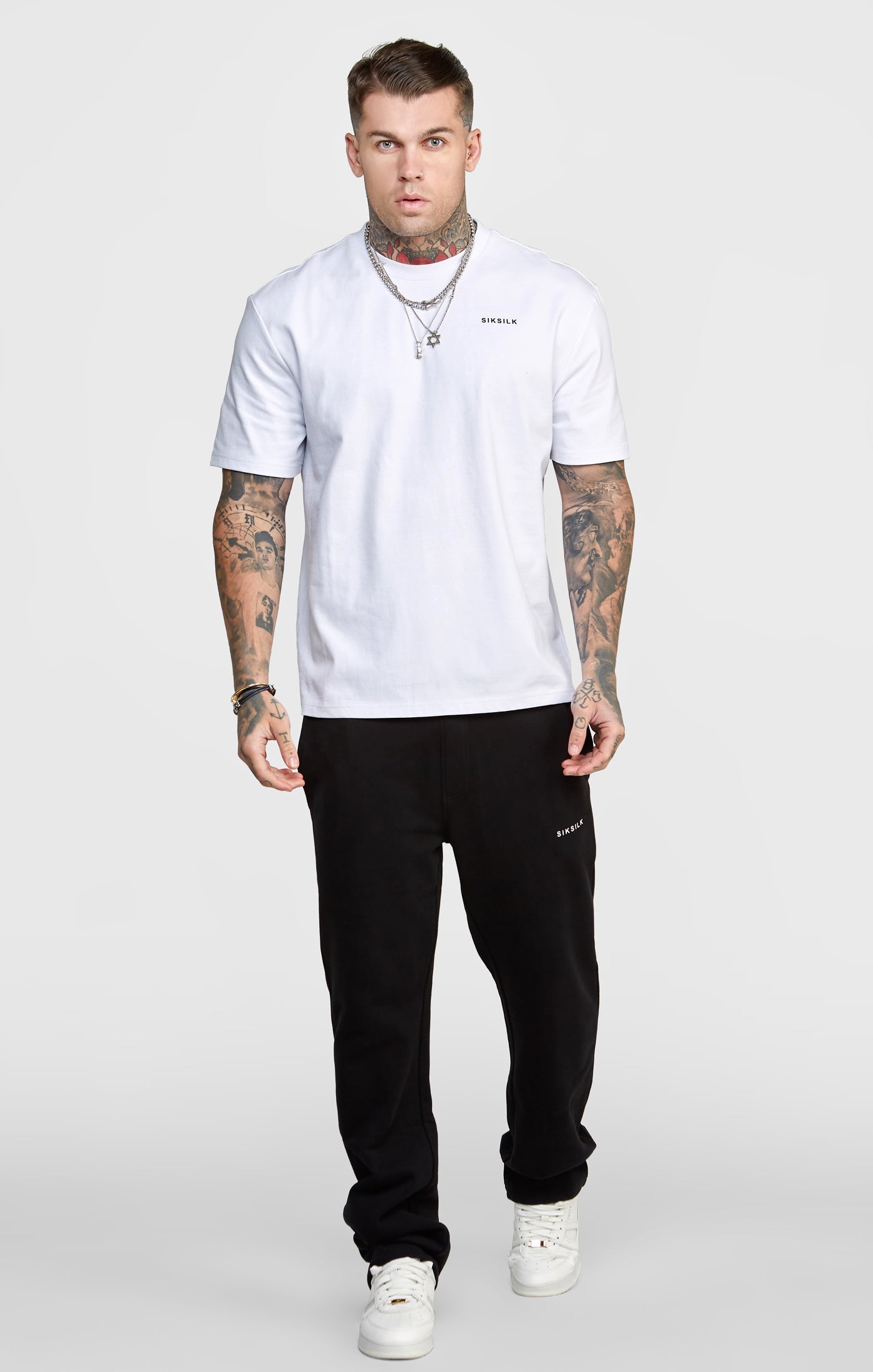 Load image into Gallery viewer, White Oversized Back Logo T-Shirt (2)