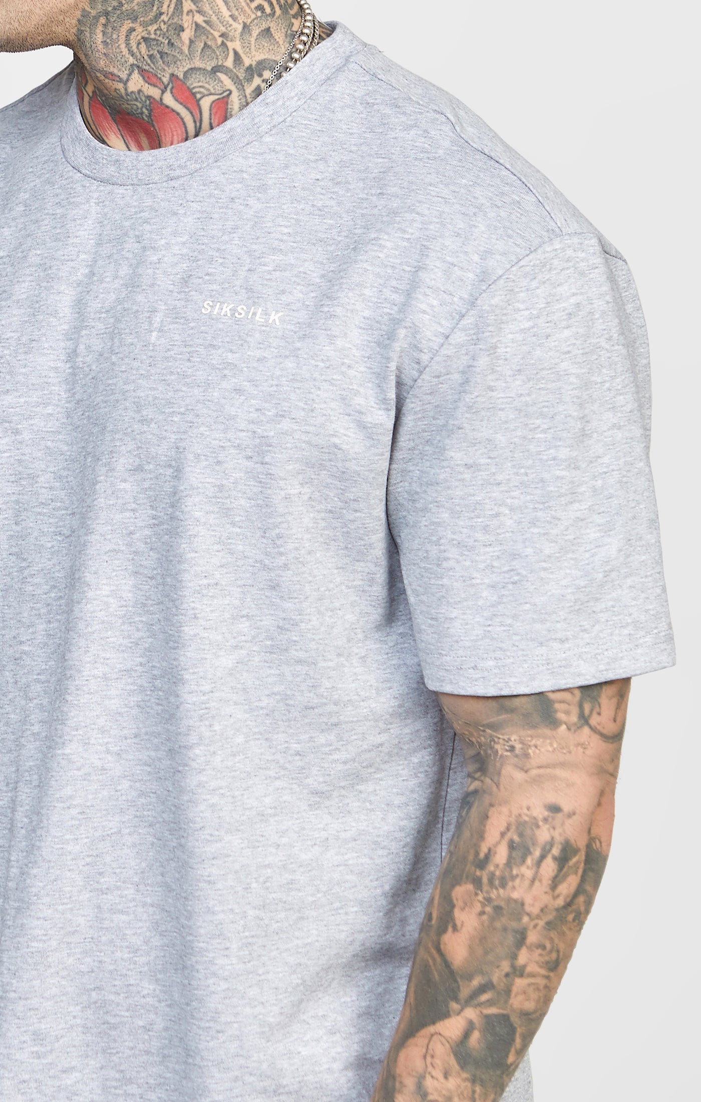 Load image into Gallery viewer, Grey Oversized Back Logo T-Shirt (2)
