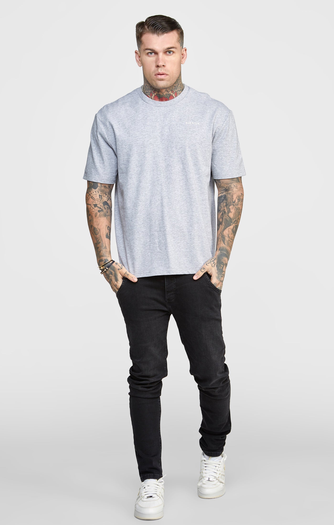 Load image into Gallery viewer, Grey Oversized Back Logo T-Shirt (3)
