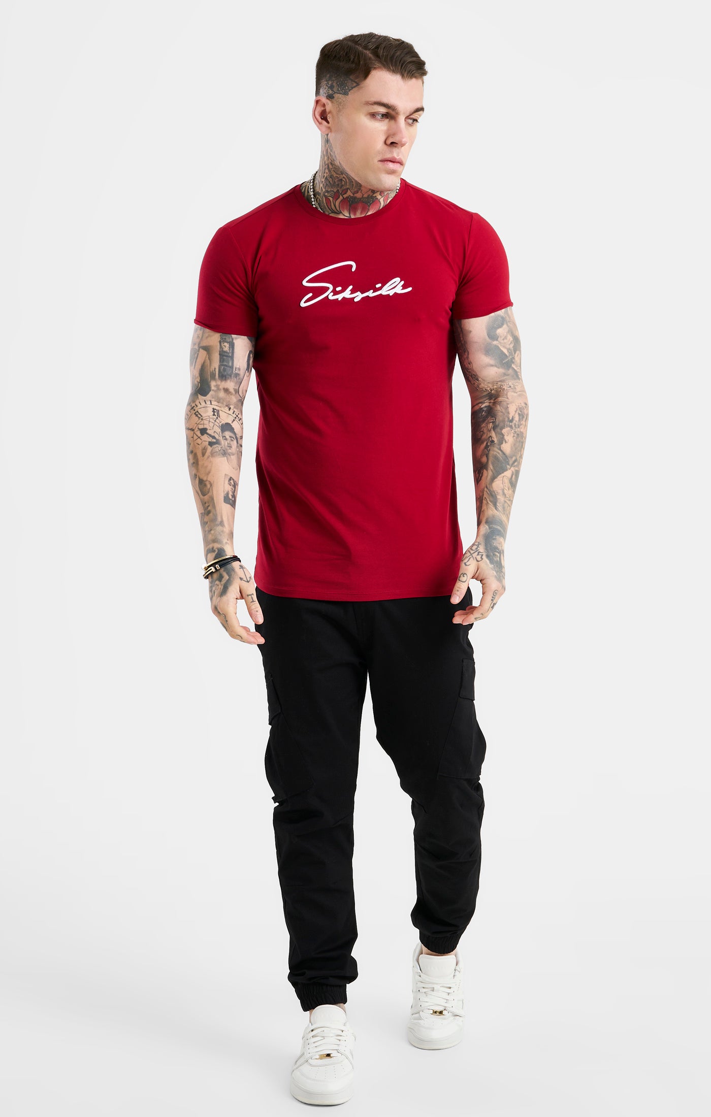 Load image into Gallery viewer, Red Script Embroidery Muscle Fit T-Shirt (2)