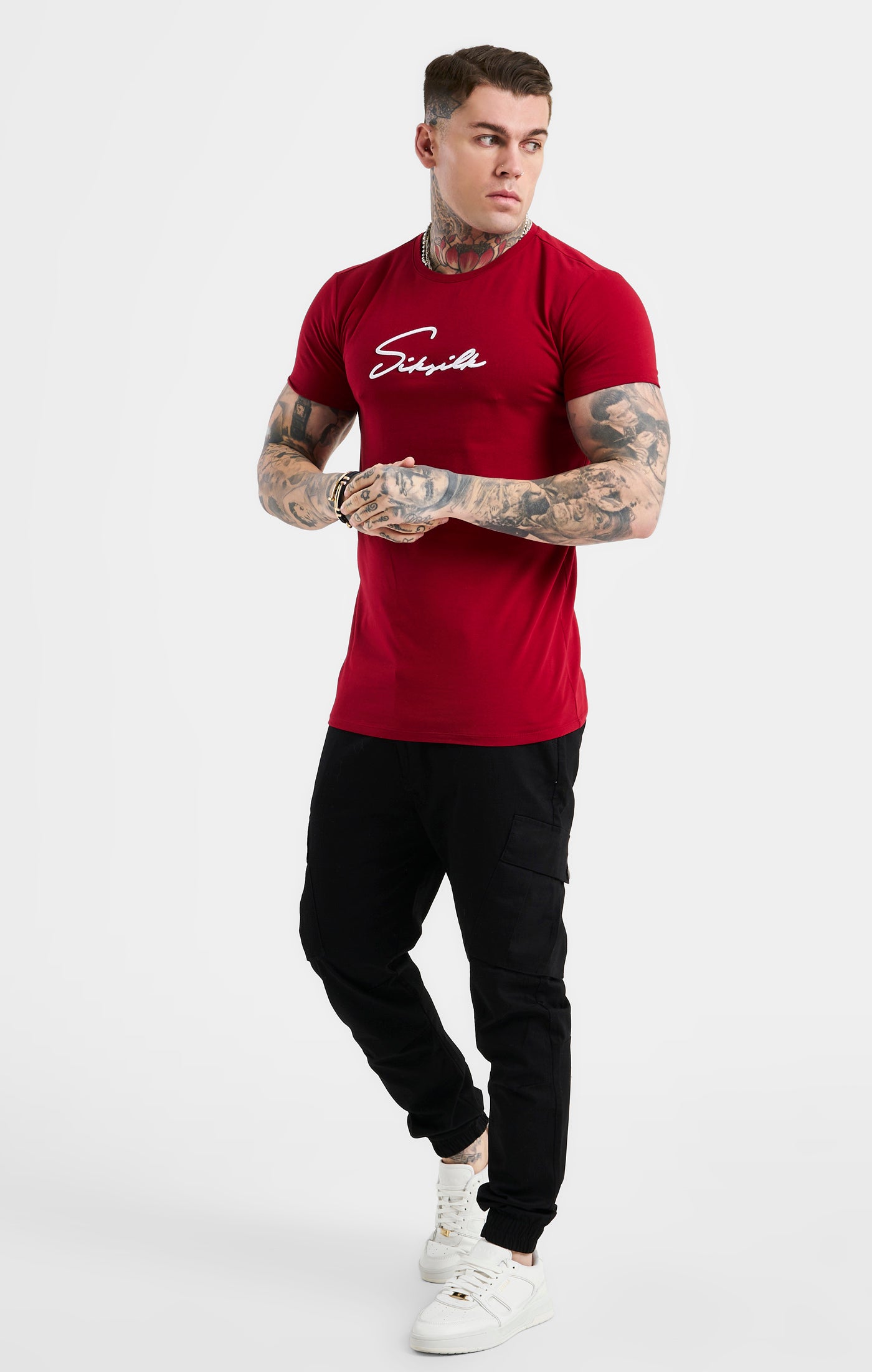 Load image into Gallery viewer, Red Script Embroidery Muscle Fit T-Shirt (3)