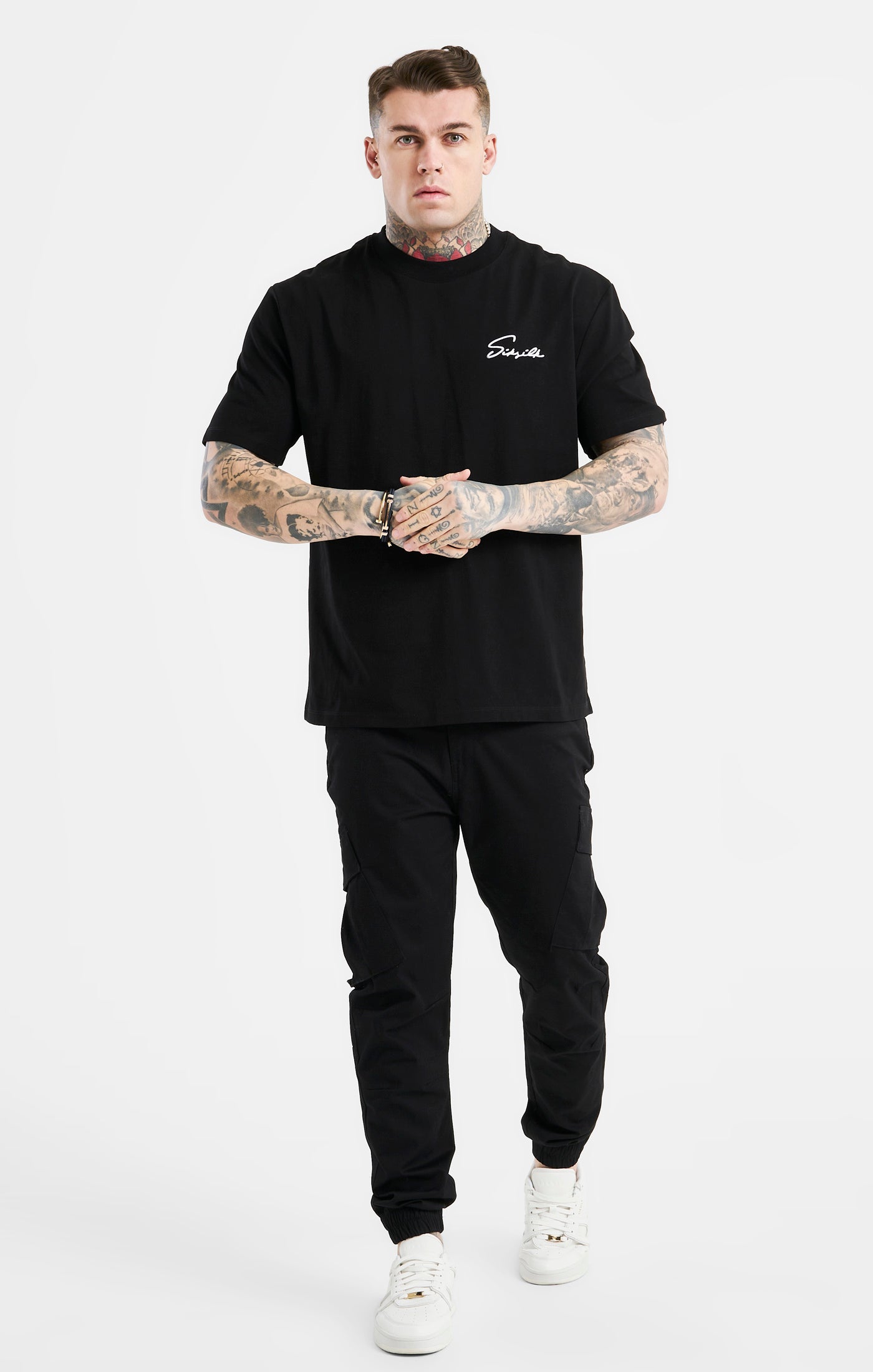 Load image into Gallery viewer, Black Script Embroidery Oversized T-Shirt (3)