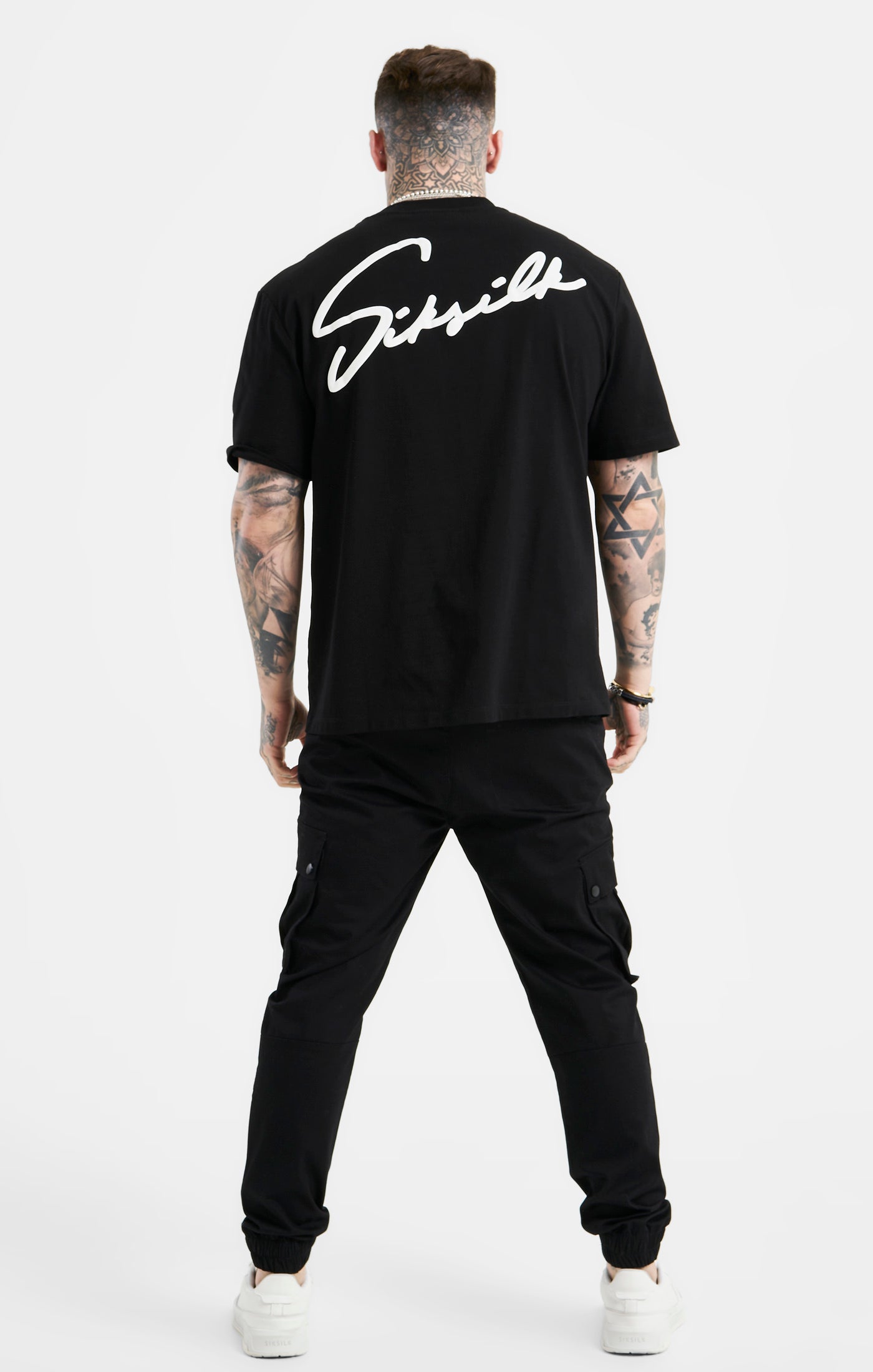 Load image into Gallery viewer, Black Script Embroidery Oversized T-Shirt (5)