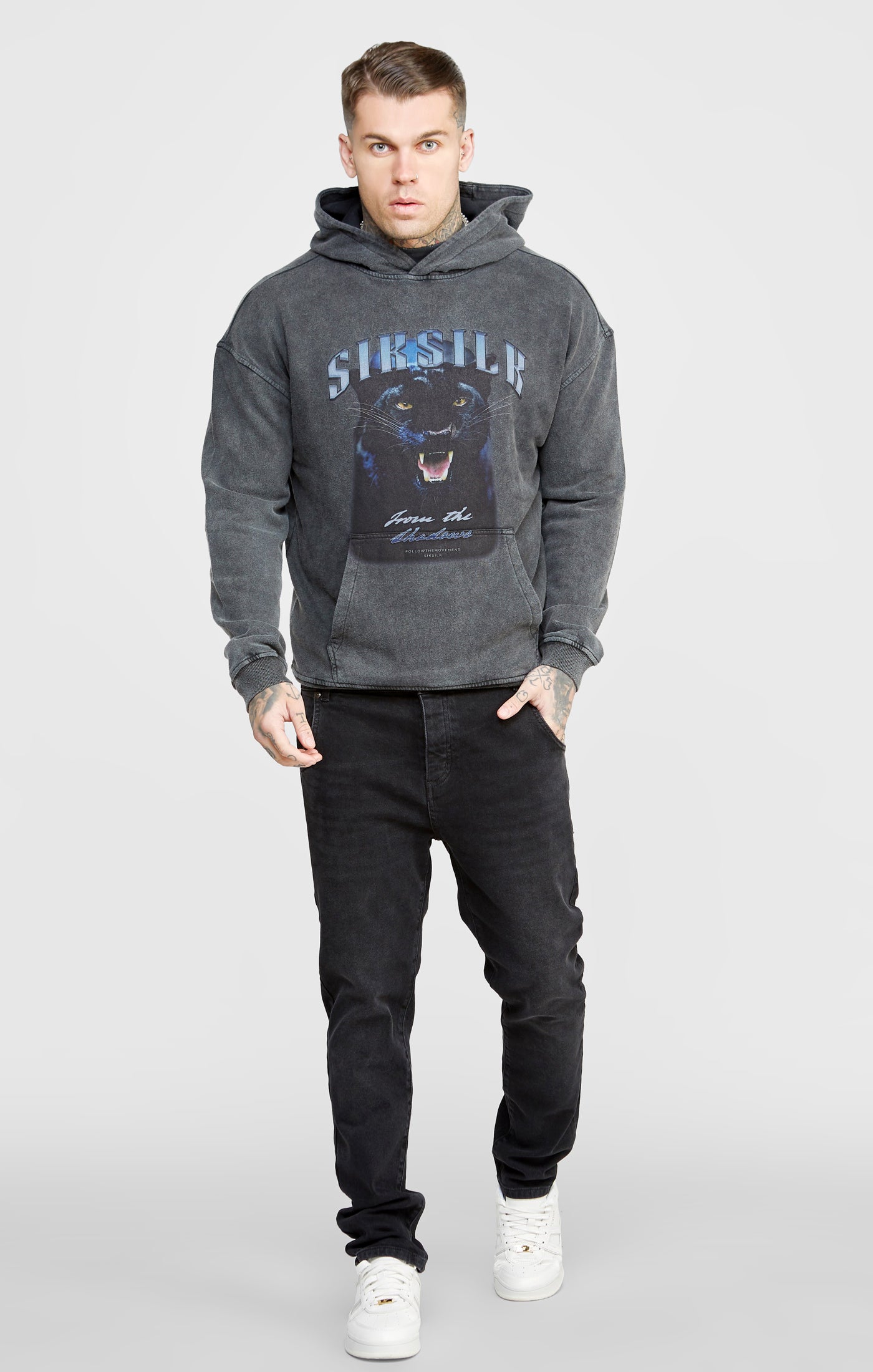 Load image into Gallery viewer, Black Graphic Slim Cropped Hoodie (2)