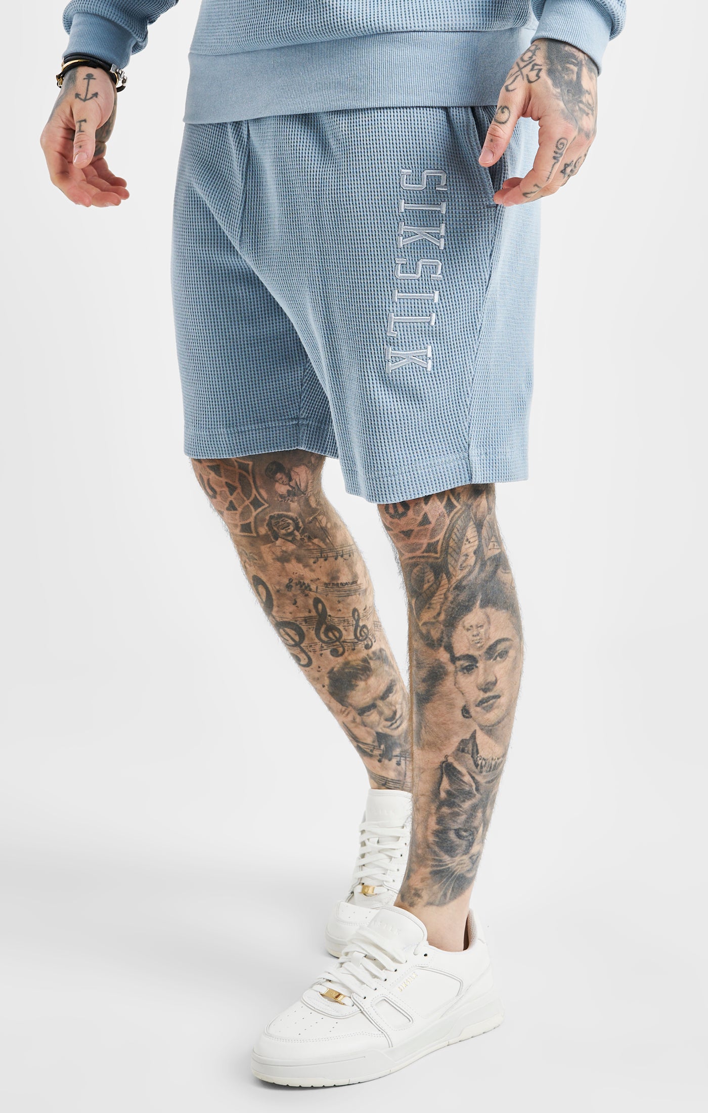 Load image into Gallery viewer, Blue Embroidered Waffle Texture Shorts