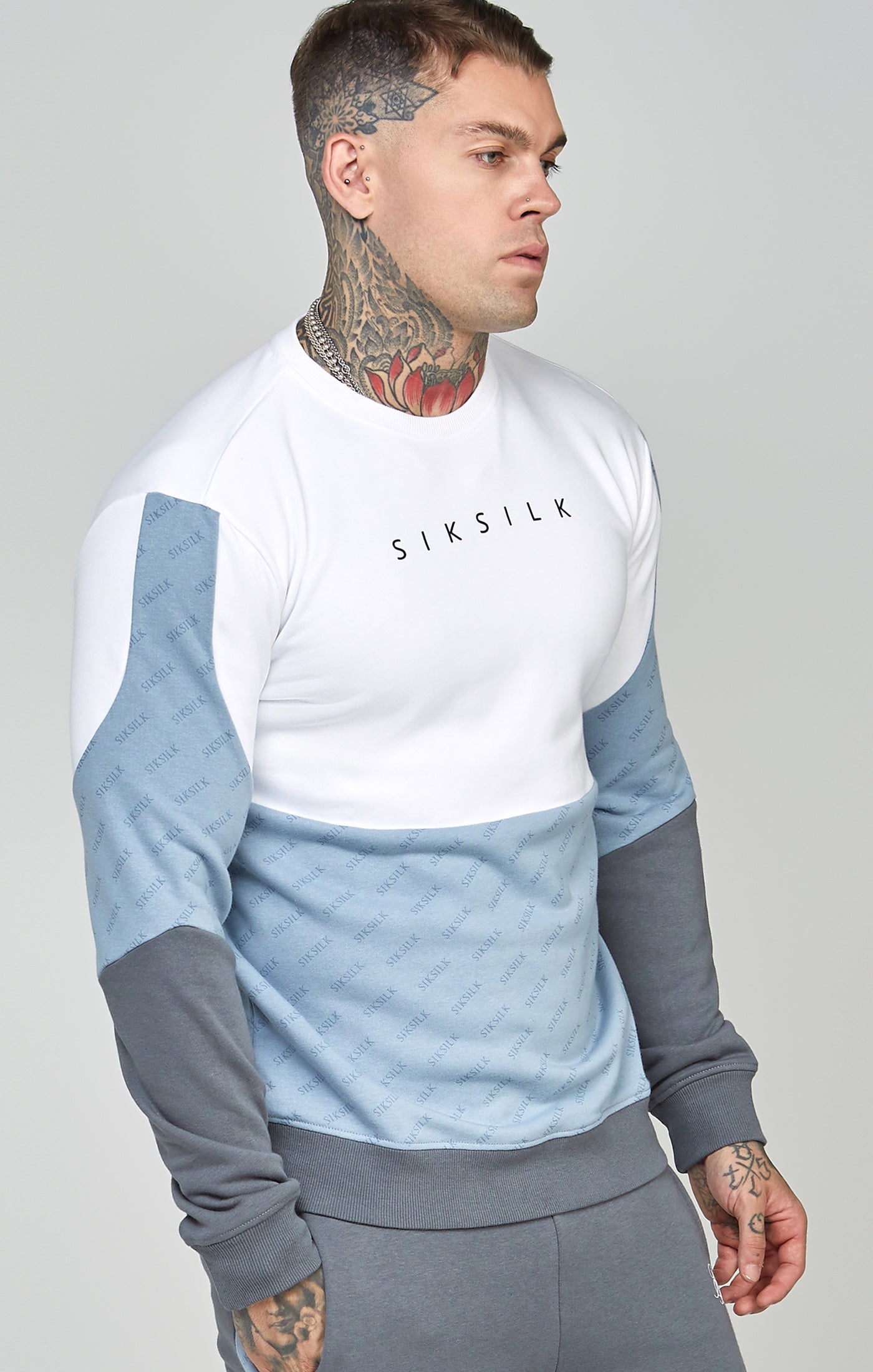 Load image into Gallery viewer, White Cut &amp; Sew Relaxed Fit Sweatshirt