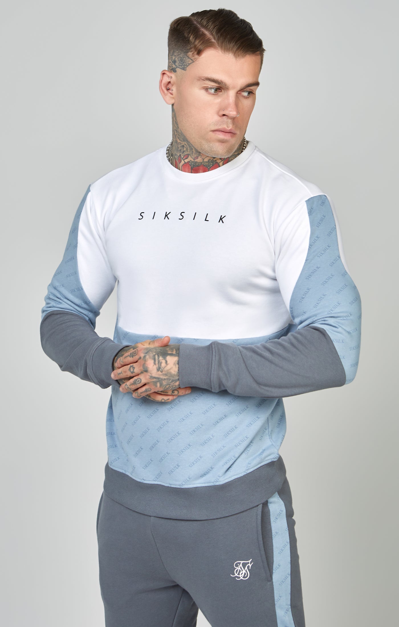 Load image into Gallery viewer, White Cut &amp; Sew Relaxed Fit Sweatshirt (3)