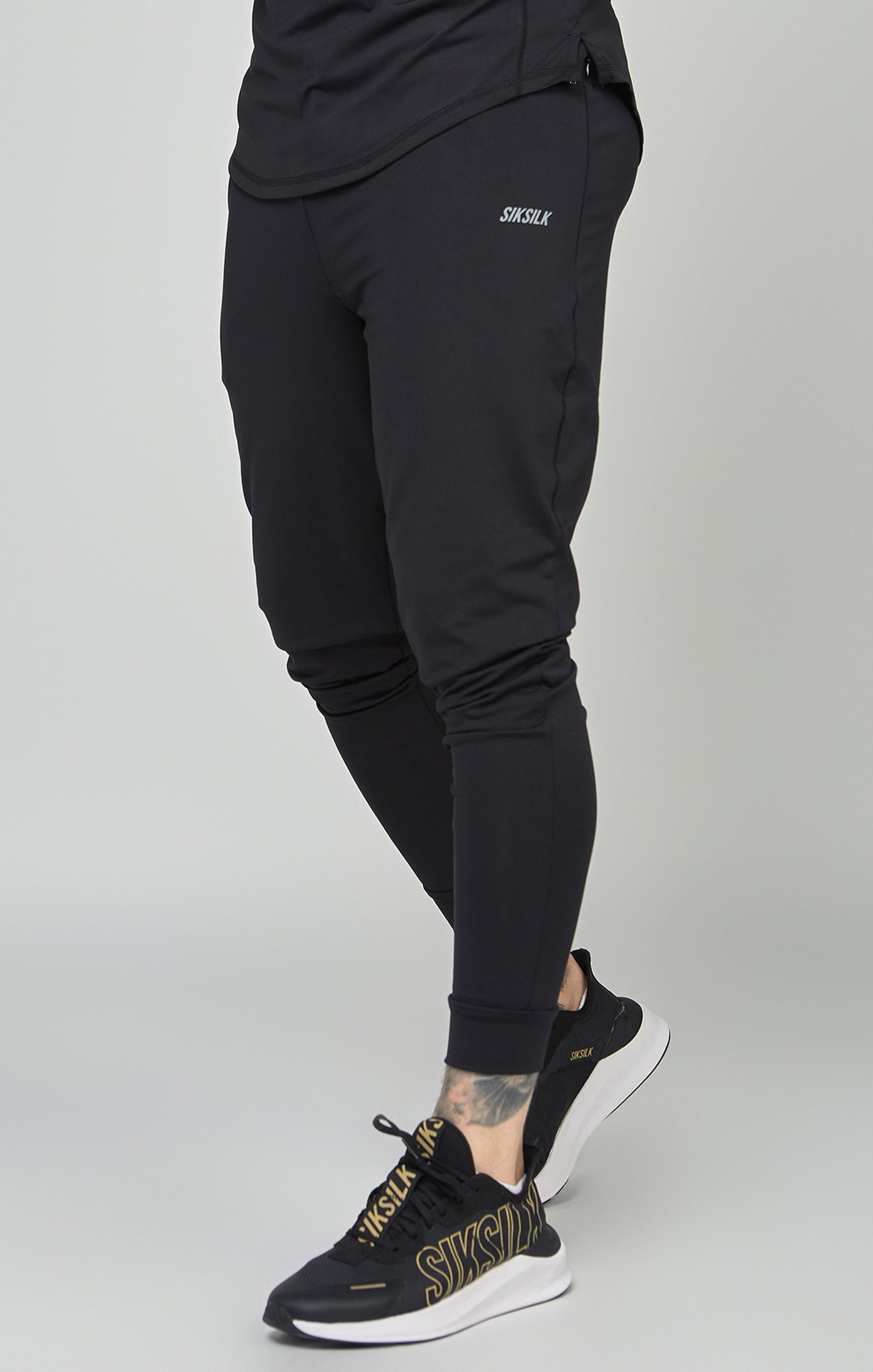 Load image into Gallery viewer, Black Sports Muscle Fit Track Pant