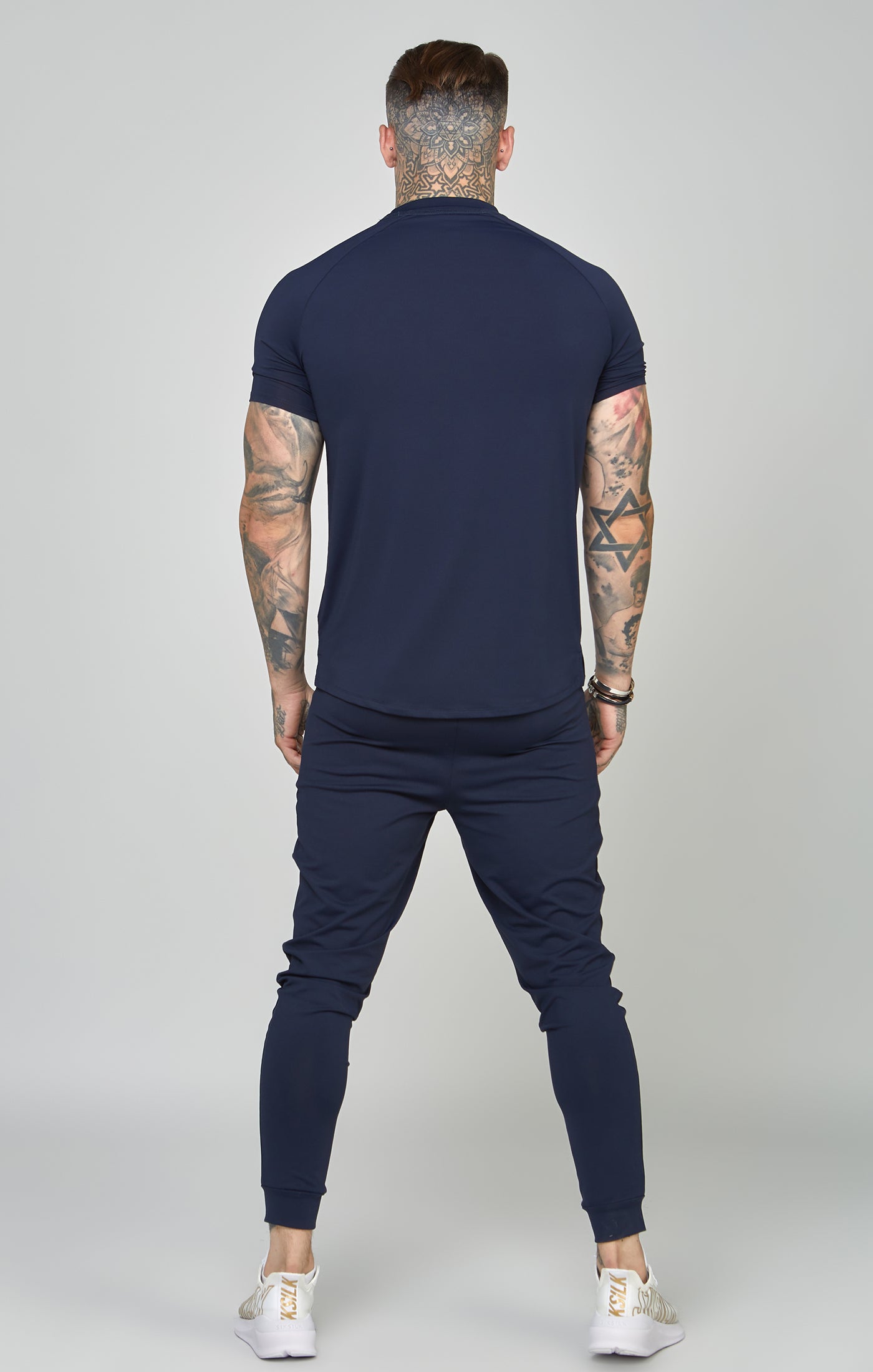 Load image into Gallery viewer, Navy Sports Curved Hem Muscle Fit T-Shirt (4)