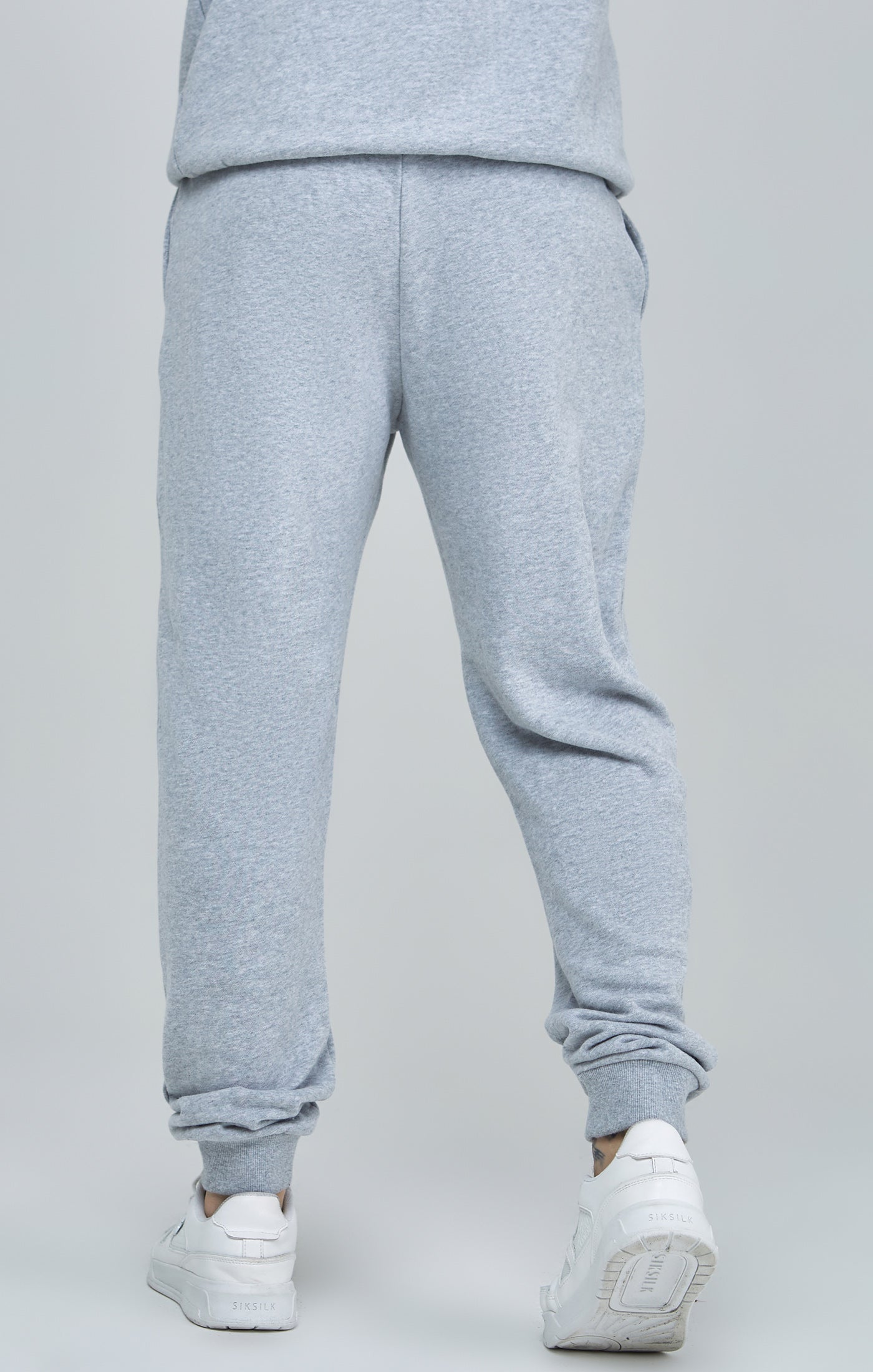 Load image into Gallery viewer, Relaxed Fit Varisty Logo Joggers (3)