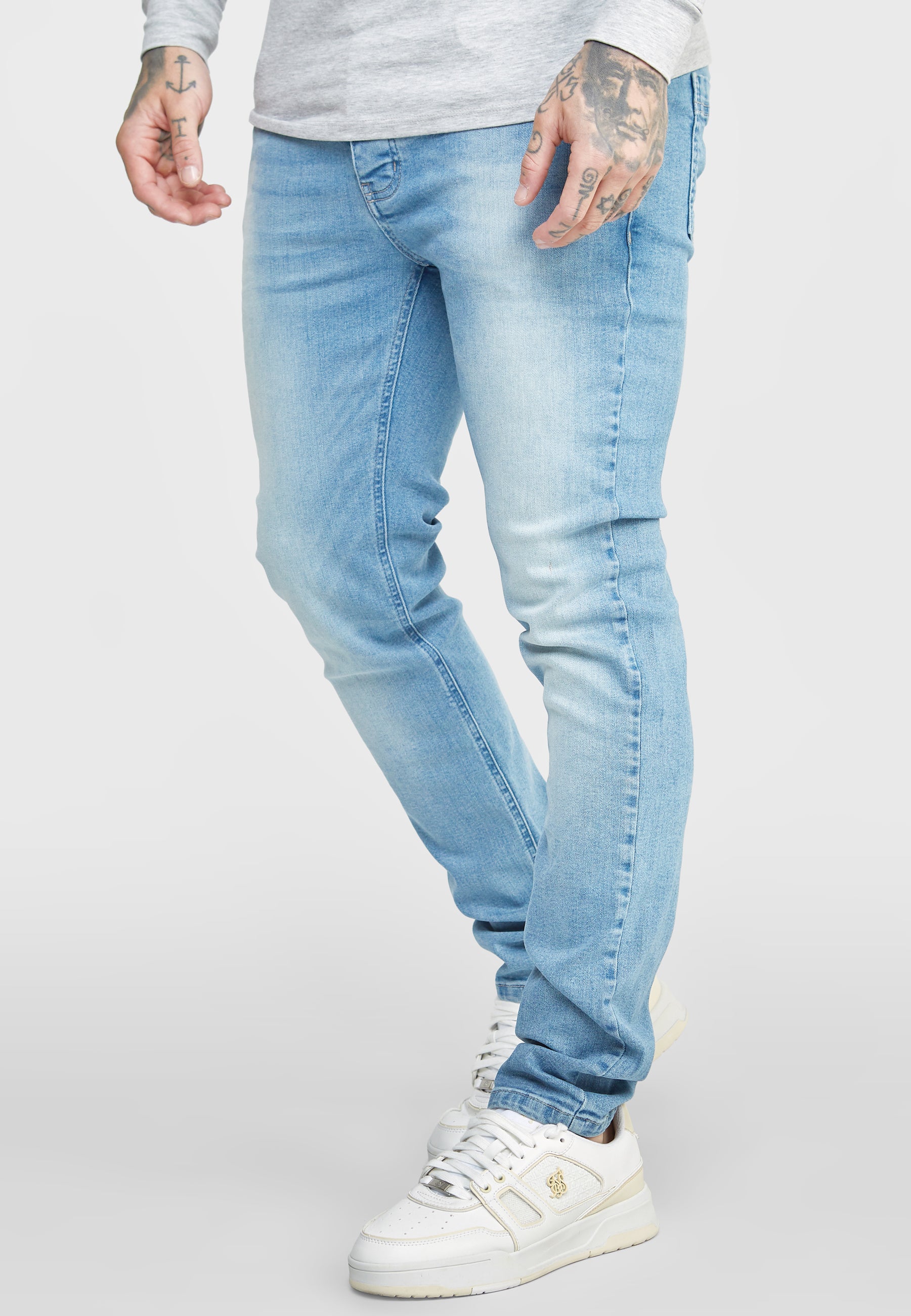 Load image into Gallery viewer, Light Wash Slim Fit Denims