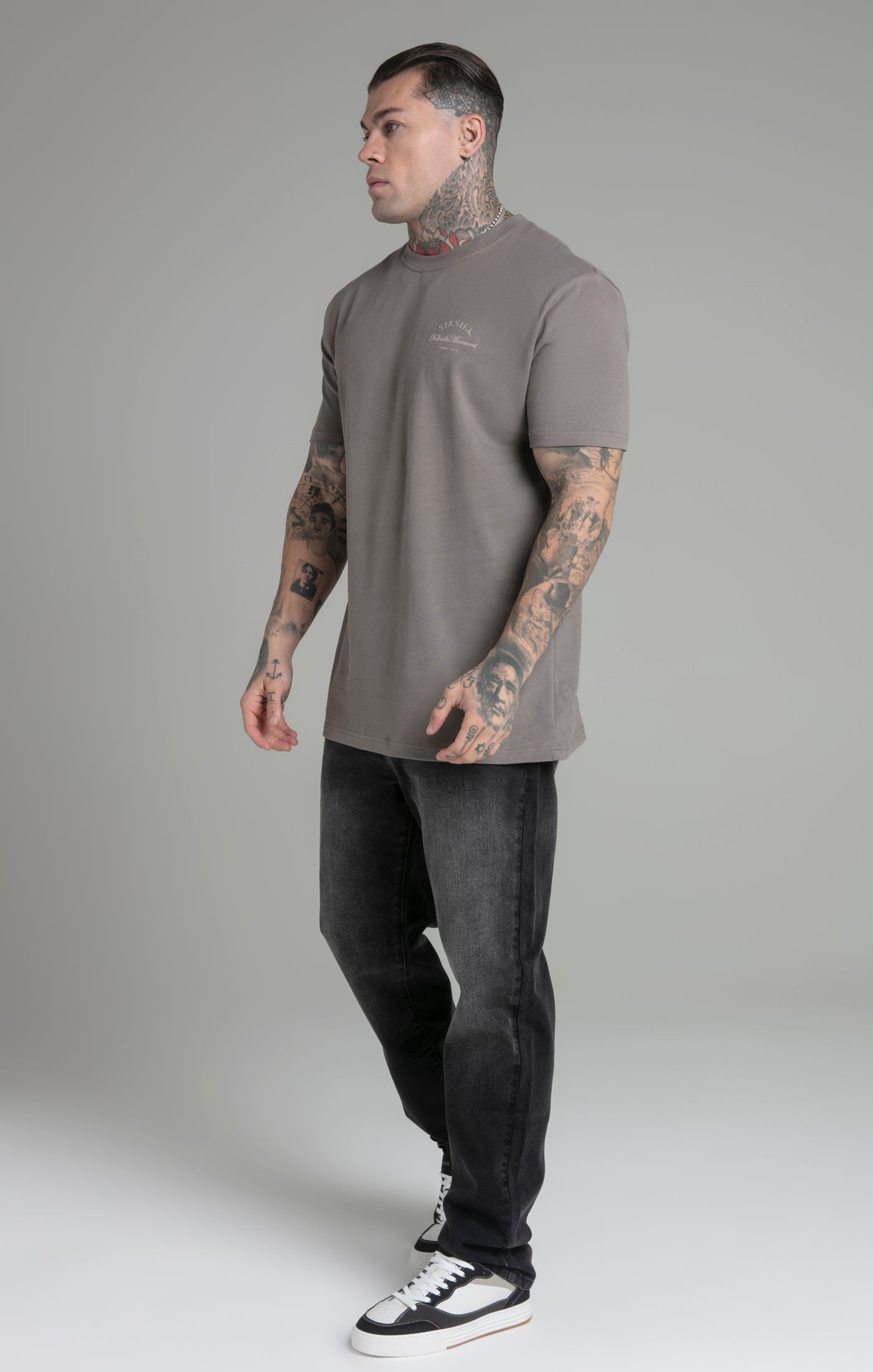 Load image into Gallery viewer, Relaxed Fit T-Shirt (3)