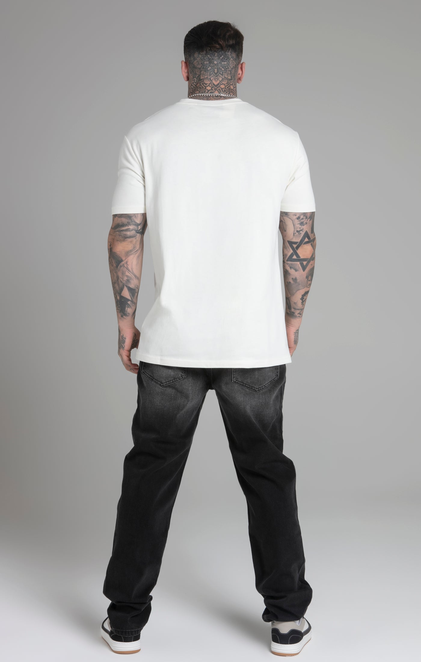 Load image into Gallery viewer, Relaxed Fit T-Shirt (4)