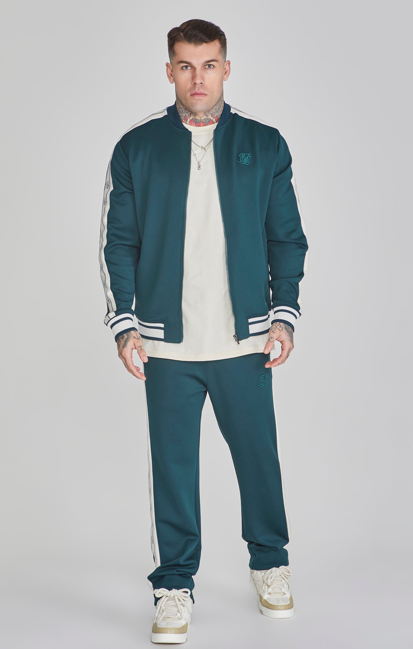 Load image into Gallery viewer, Bomber Jacket (1)
