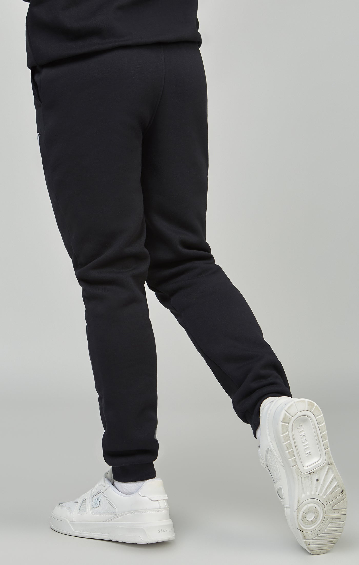 Load image into Gallery viewer, Boys Black Essentials Jogger (3)
