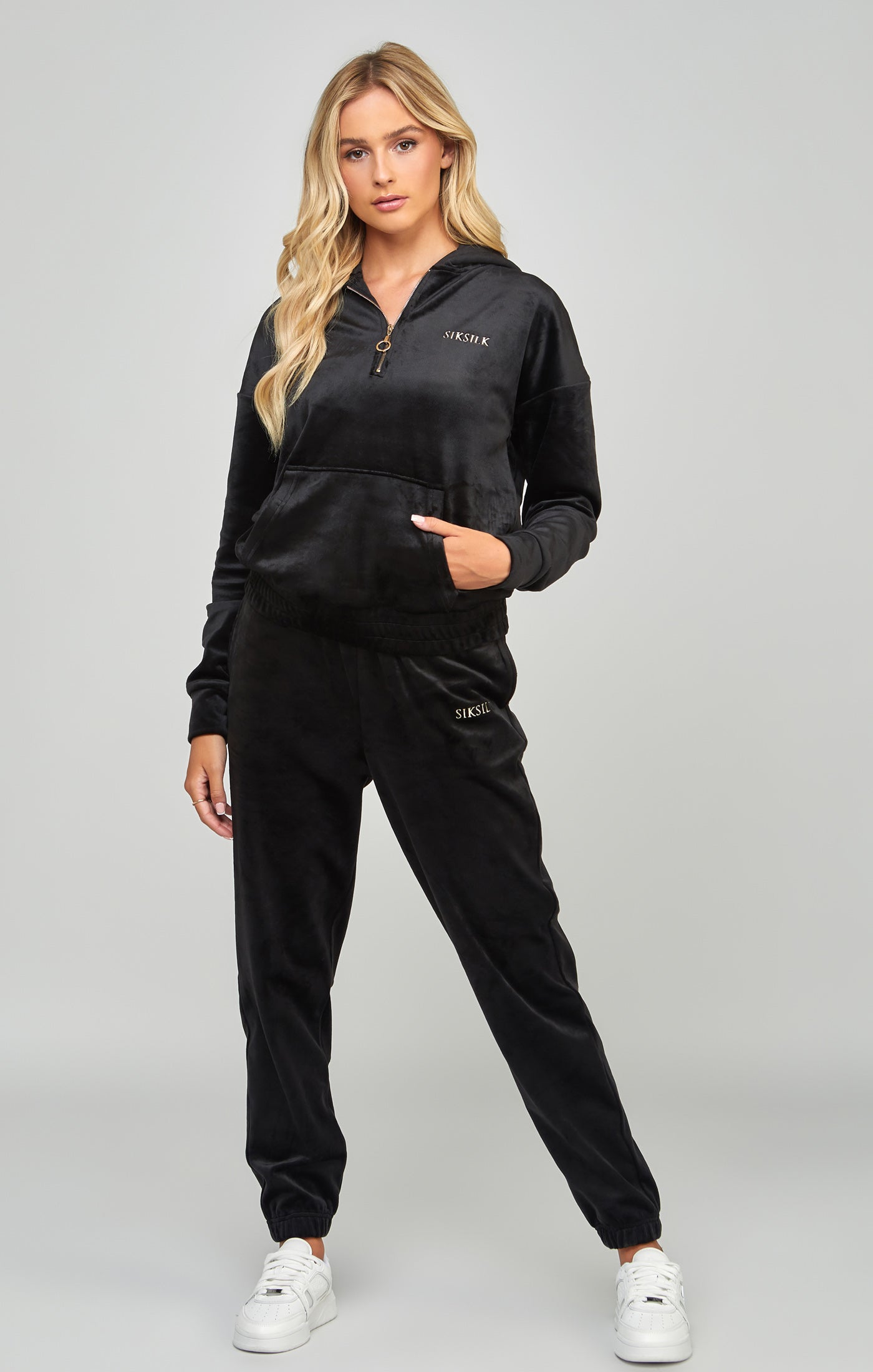 Load image into Gallery viewer, Black Velour Oversized 1/4 Zip Top (1)