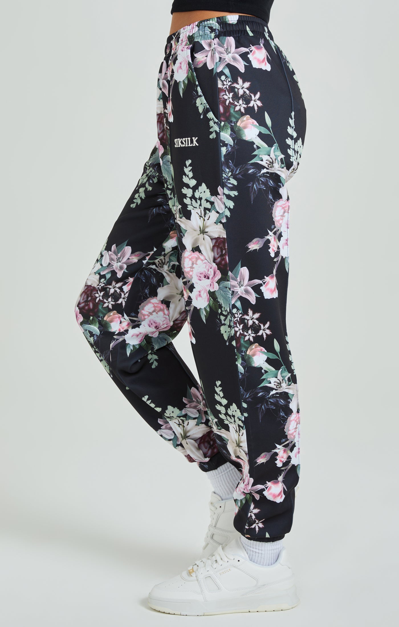 Load image into Gallery viewer, Black Floral Print Oversized Joggers (2)